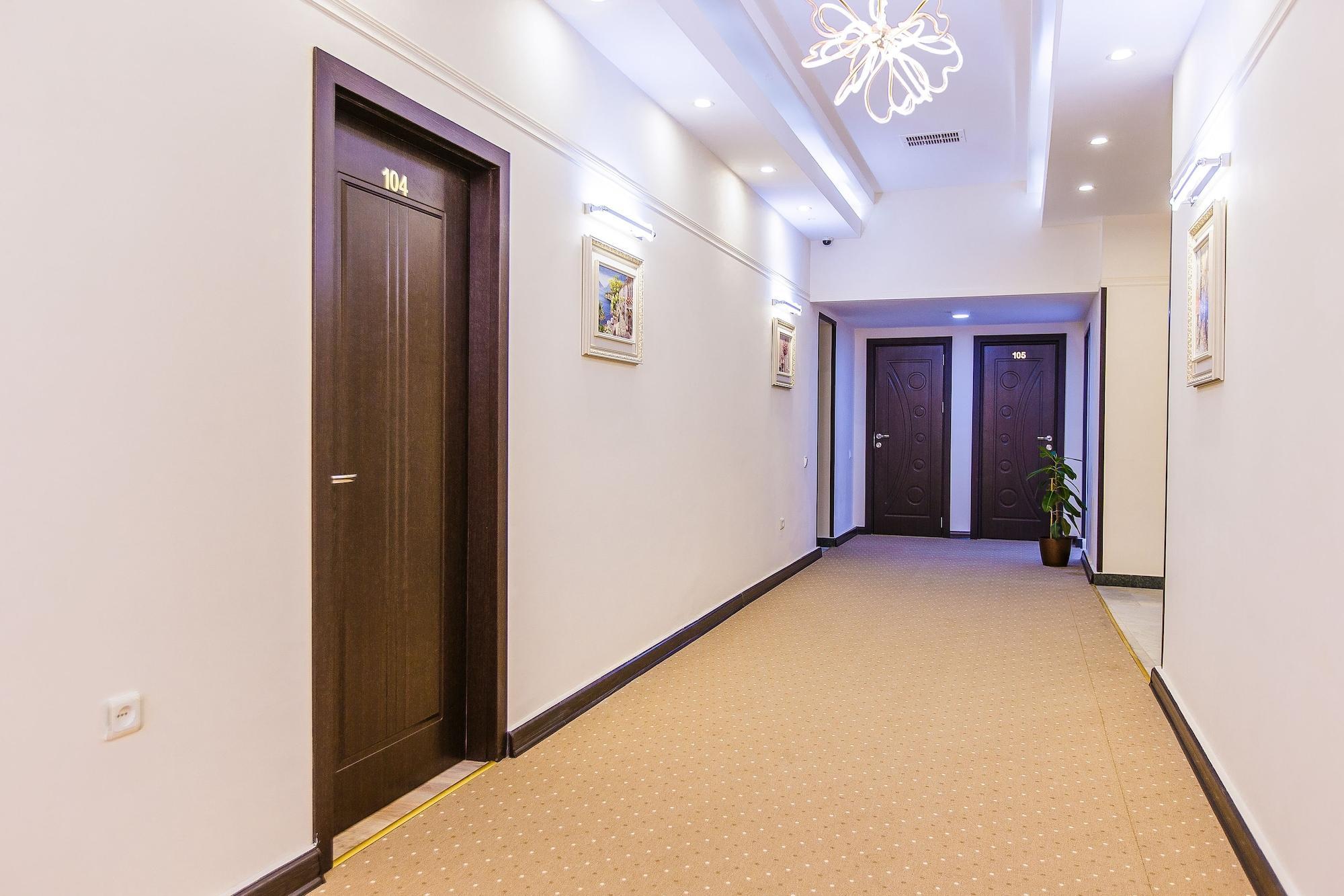 Deluxe City Hotel Baku Exterior photo
