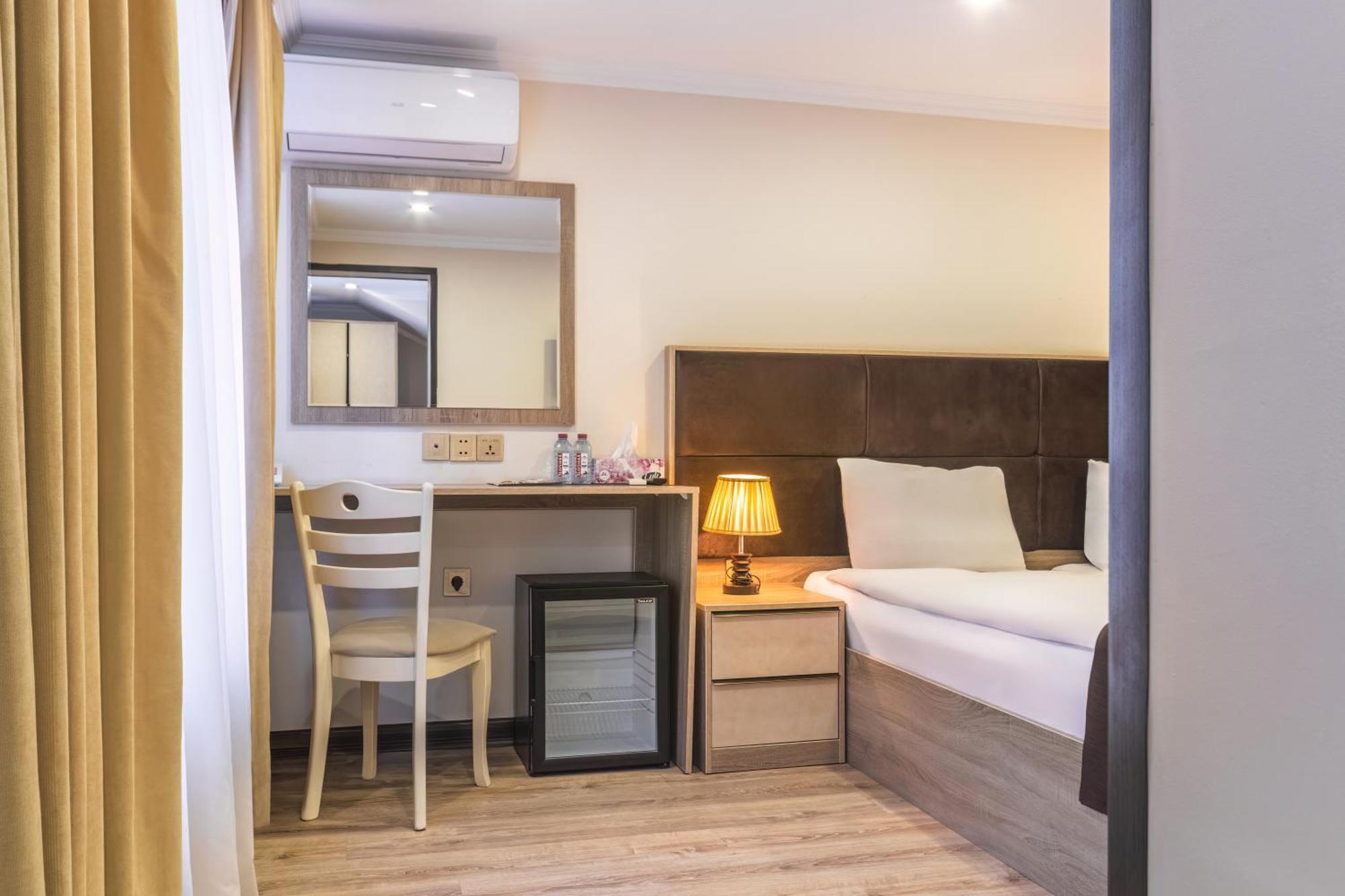 Deluxe City Hotel Baku Exterior photo