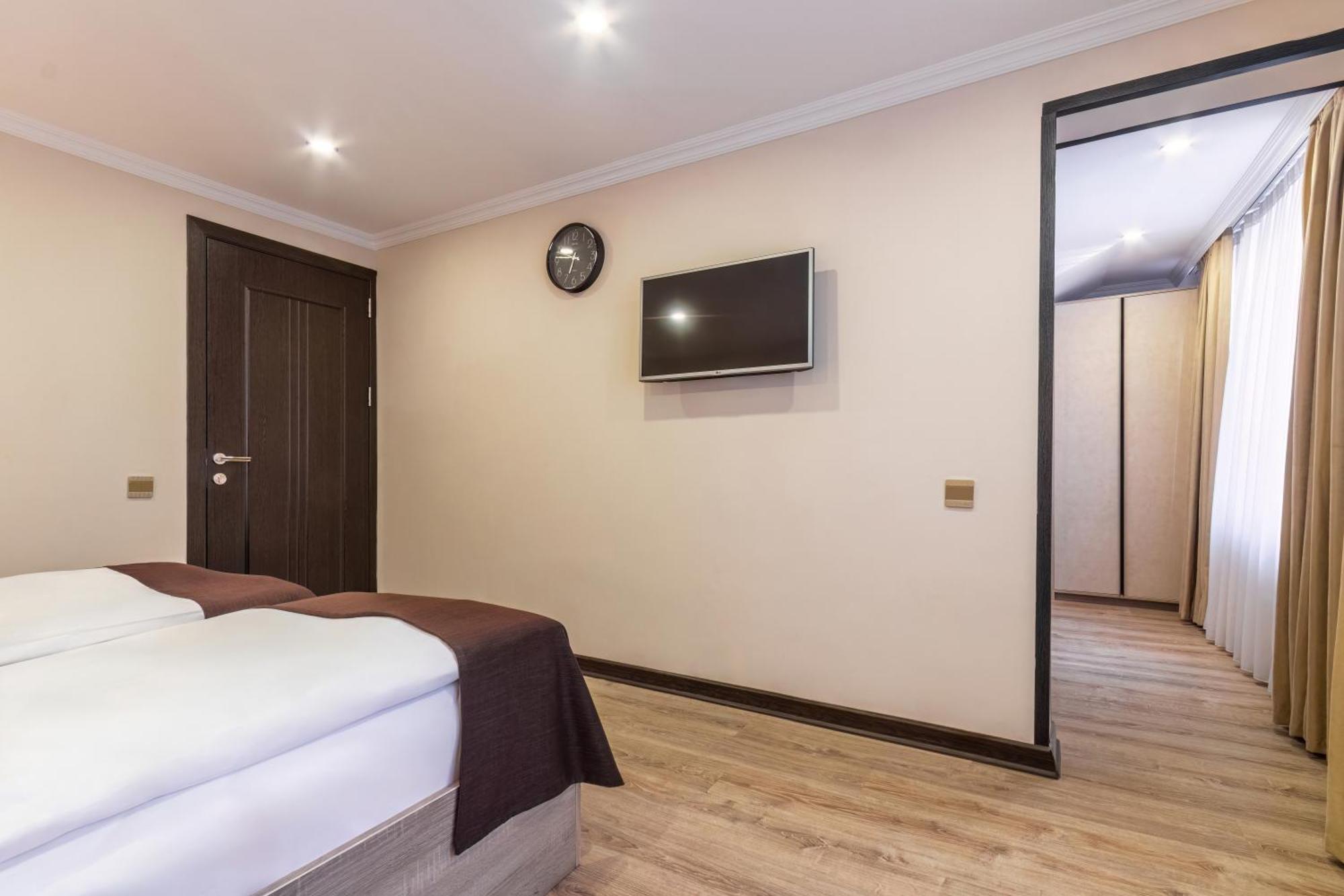 Deluxe City Hotel Baku Exterior photo